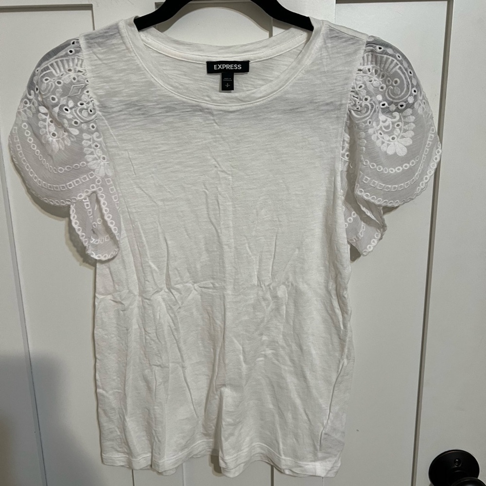 Express white Lace Eyelet Scalop Short Sleeve Size Small T-shirt